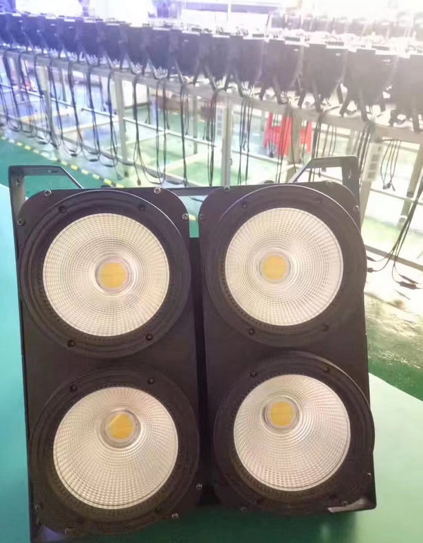 舞臺燈光 LED 四眼觀眾燈COB面光燈適用于哪些場所？效果圖